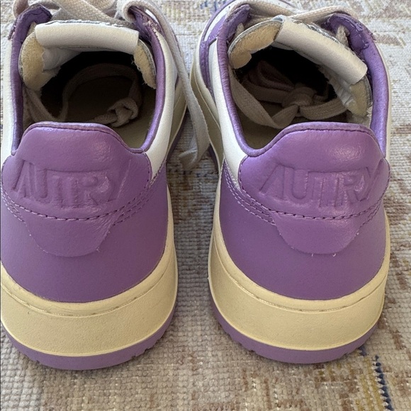 NEW Autry Medalist Purple Low sneakers Size 38 - Picture 11 of 12